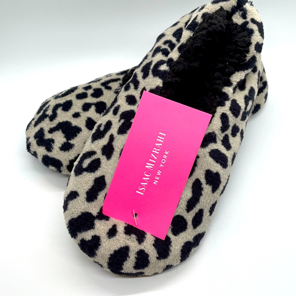 Leopard Print / Faux Fur - Isaac Mizrahi slippers.  Women’s medium. NEW w/tags.